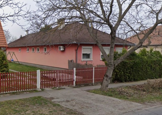 Eladó családi ház, Győrött 84.9 M Ft, 6 szobás