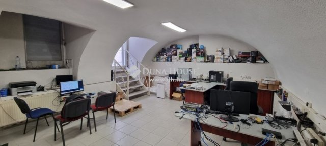 Eladó üzlethelyiség, Kecskeméten 40 M Ft / költözzbe.hu