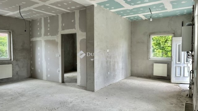Eladó családi ház, Budapesten, XVIII. kerületben 99.9 M Ft