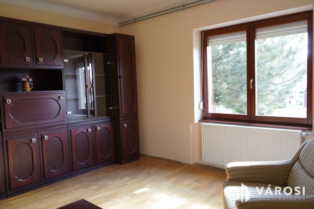 Eladó családi ház, Győrött 64.79 M Ft, 3 szobás