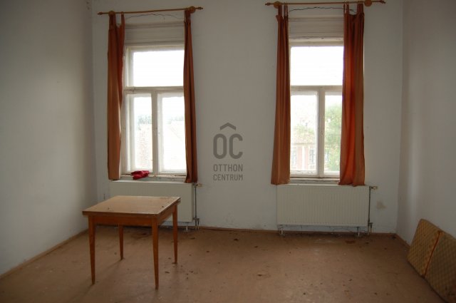 Eladó családi ház, Kőszegen 149 M Ft, 10 szobás