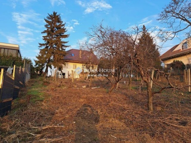 Eladó telek, Budapesten, XI. kerületben 360 M Ft