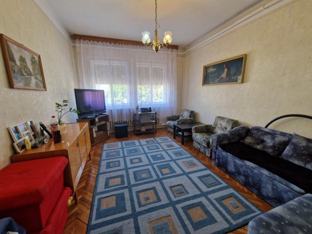 Eladó családi ház, Alattyánban 30 M Ft, 5 szobás
