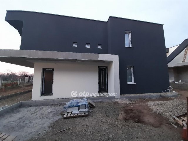 Eladó téglalakás, Budapesten, XVII. kerületben 97.9 M Ft