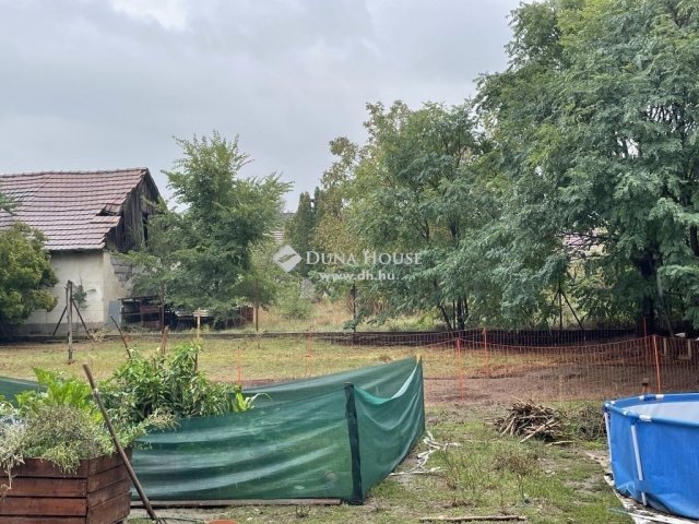 Eladó családi ház, Gödön 53.9 M Ft, 3 szobás