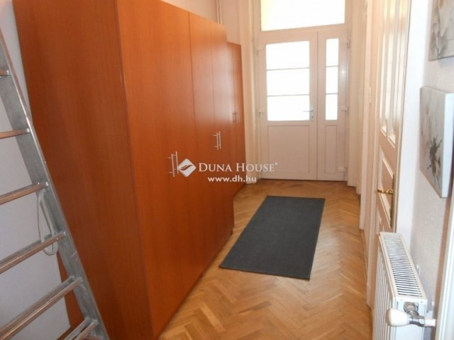 Eladó téglalakás, Budapesten, VIII. kerületben 94.5 M Ft