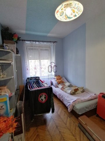 Eladó téglalakás, Komlón 17.5 M Ft, 2 szobás