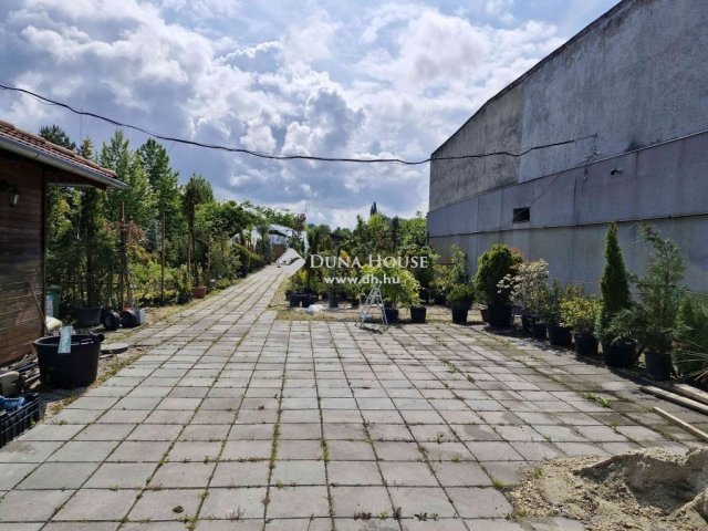 Eladó telek, Komáromban 55 M Ft / költözzbe.hu