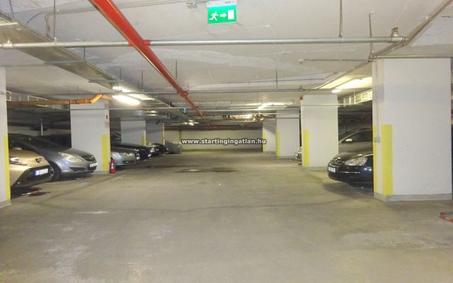 Eladó garázs, Budapesten, VIII. kerületben 9.5 M Ft