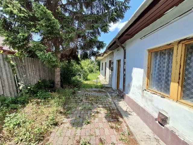 Eladó családi ház, Budapesten, XV. kerületben 64.9 M Ft