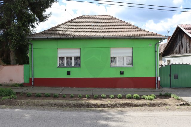 Eladó családi ház, Apcon, Rákóczi Ferenc úton 19.9 M Ft