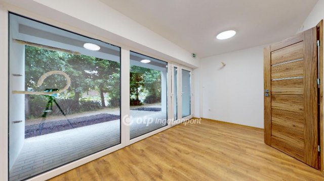 Eladó üzlethelyiség, Nyíregyházán 13.95 M Ft, 1 szobás