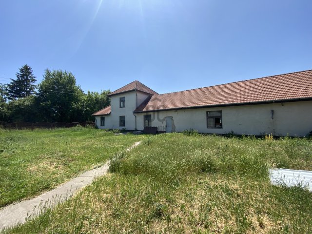 Eladó ipari ingatlan, Cegléden 120 M Ft / költözzbe.hu