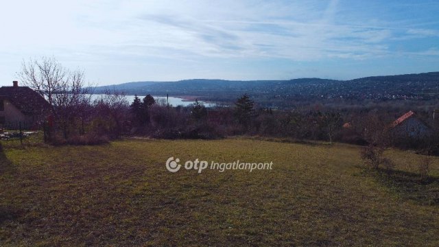 Eladó telek, Balatonfűzfőn 97.8 M Ft / költözzbe.hu