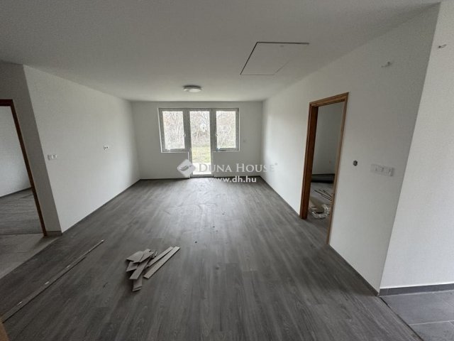 Eladó családi ház, Majosházán 69 M Ft, 3 szobás