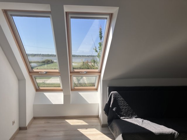 Eladó nyaraló, Velencén 109 M Ft, 6 szobás