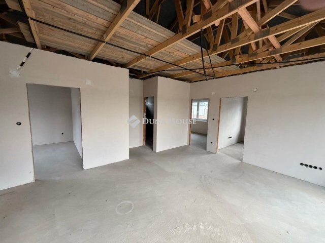 Eladó családi ház, Mosonmagyaróváron 75.9 M Ft, 4 szobás