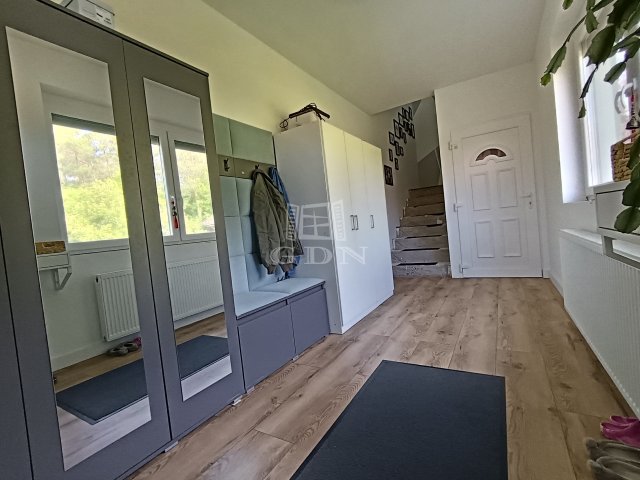 Eladó családi ház, Gödön 117.9 M Ft, 7 szobás