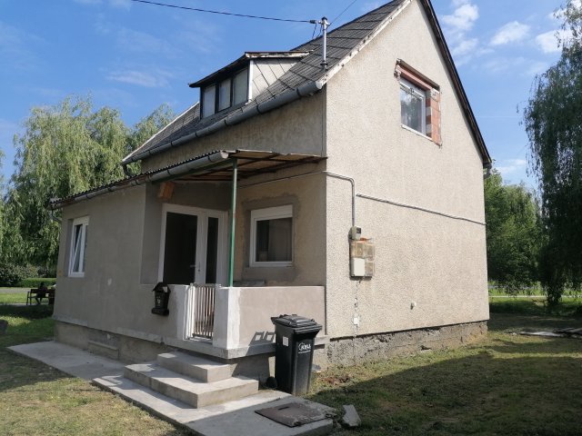 Eladó családi ház, Harkányban 24.9 M Ft, 2 szobás