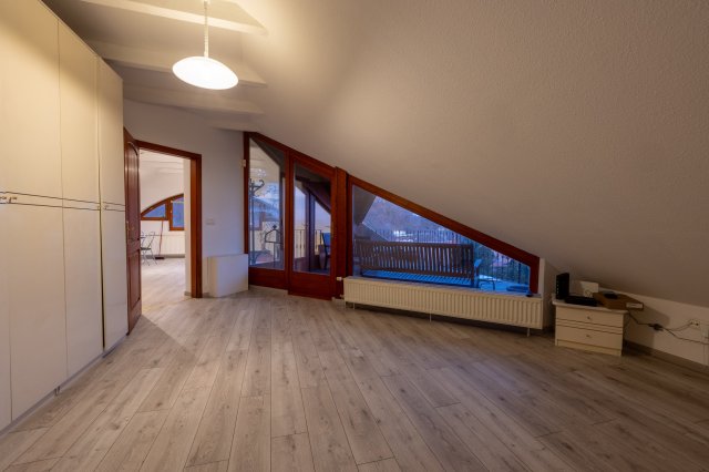 Kiadó családi ház, albérlet, Pécsett 480 E Ft / hó, 5 szobás