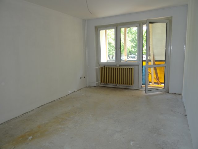 Eladó panellakás, Szombathelyen 42.99 M Ft, 2 szobás