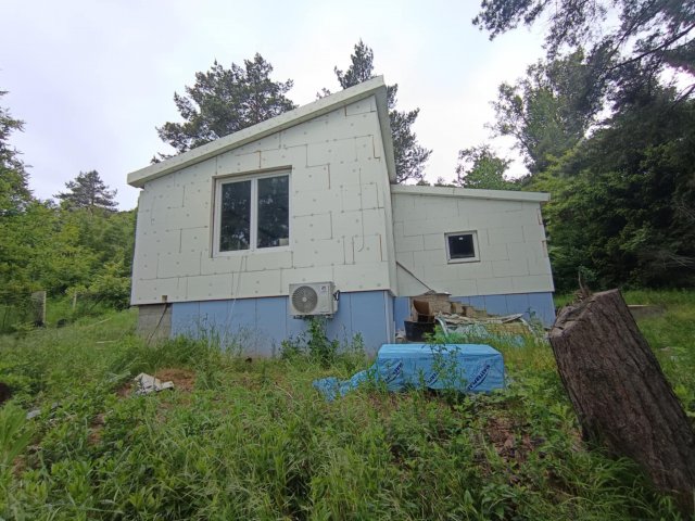 Eladó családi ház, Tatabányán 35.9 M Ft, 2 szobás