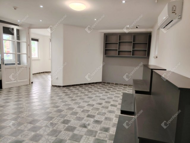 Eladó üzlethelyiség, Velencén 69.9 M Ft, 3 szobás