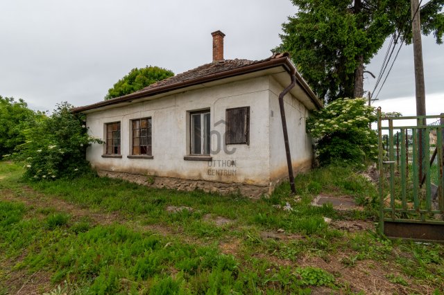 Eladó családi ház, Polgárdin 21 M Ft, 2 szobás