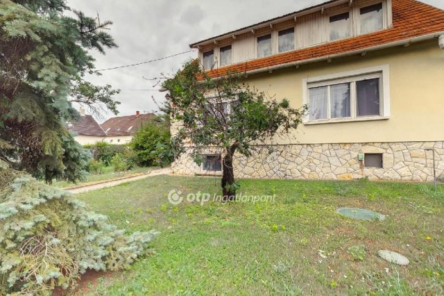 Eladó családi ház, Szentantalfán 78 M Ft, 4+2 szobás