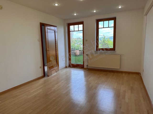 Kiadó családi ház, albérlet, Budapesten, II. kerületben