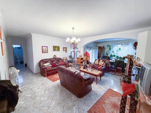 Eladó családi ház, Debrecenben 124.999 M Ft, 4 szobás