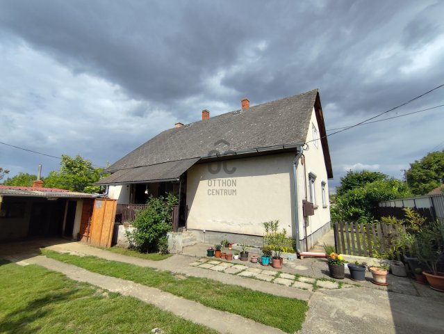Eladó családi ház, Berhidán 39.9 M Ft, 3 szobás