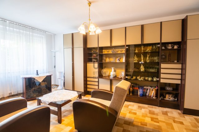 Eladó panellakás, Budaörsön 64.9 M Ft, 2 szobás