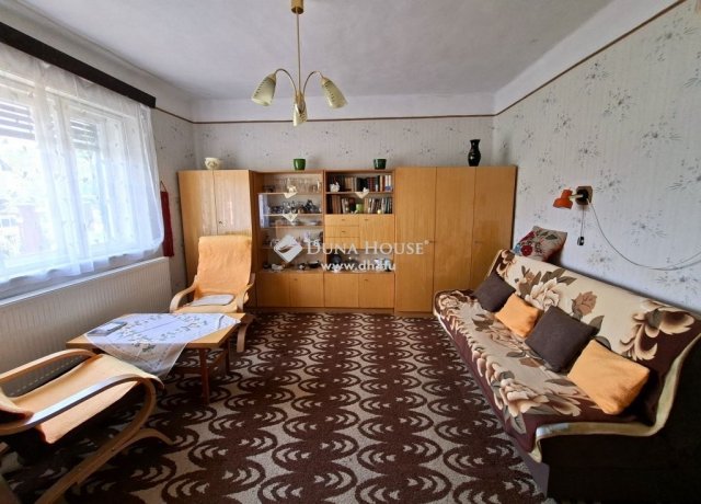 Eladó családi ház, Csorváson 17.9 M Ft, 3 szobás