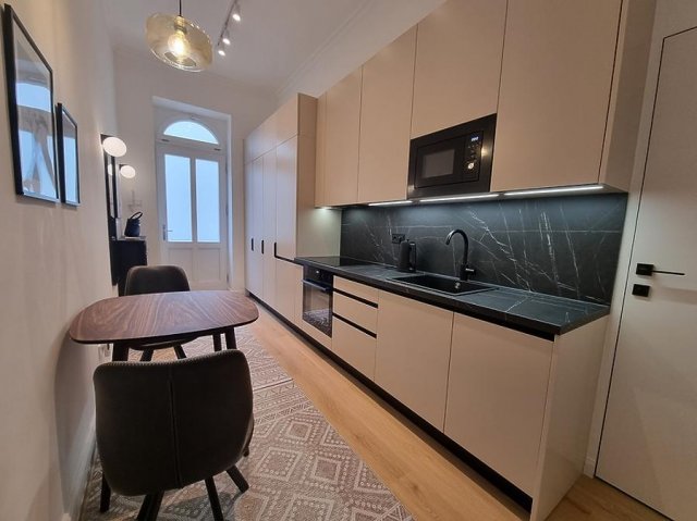 Kiadó téglalakás, albérlet, Budapesten, VI. kerületben