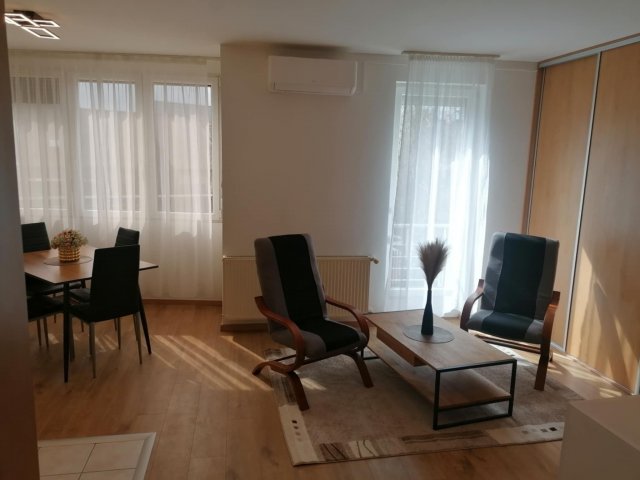 Kiadó téglalakás, albérlet, Debrecenben 200 E Ft / hó