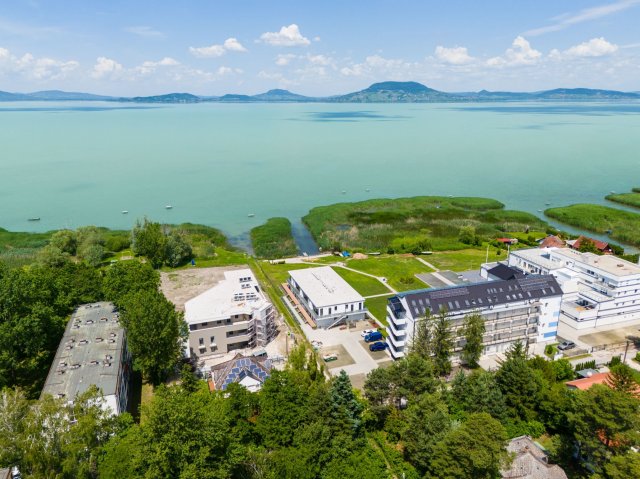 Eladó téglalakás, Balatonfenyvesen, Mészáros Lázár utcában