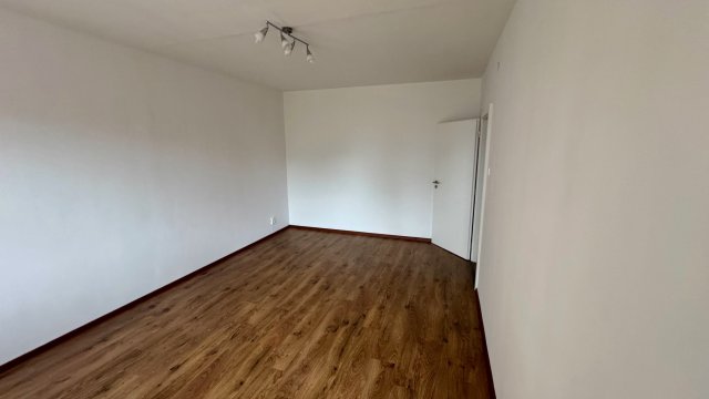 Kiadó panellakás, albérlet, Székesfehérvárott, Sziget utcában