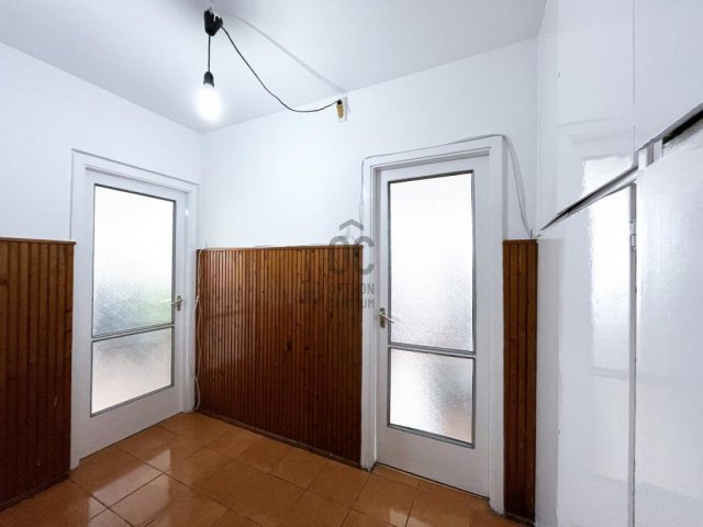 Eladó panellakás, Budapesten, III. kerületben 72.9 M Ft, 3 szobás