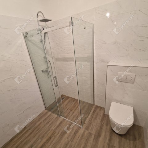 Eladó családi ház, Siófokon 79.9 M Ft, 4 szobás