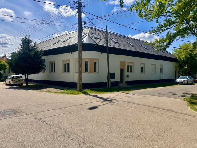 Eladó hotel, Cegléden 230 M Ft, 14 szobás / költözzbe.hu