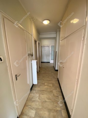 Eladó téglalakás, Mosonmagyaróváron 49.9 M Ft, 3 szobás