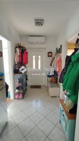 Eladó családi ház, Sülysápon 105 M Ft, 6 szobás