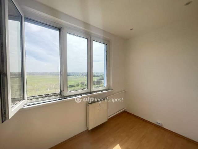 Eladó panellakás, Budapesten, XV. kerületben 49.9 M Ft