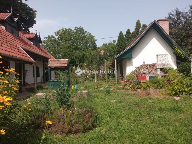 Eladó családi ház, Alcsútdobozon 150 M Ft, 3 szobás