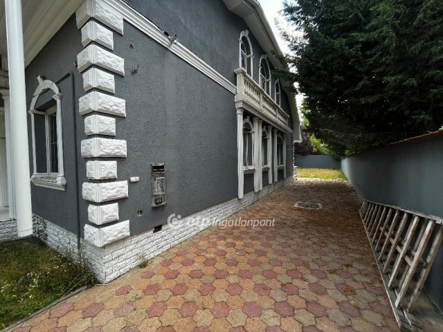 Eladó családi ház, Budapesten, XIX. kerületben 180 M Ft