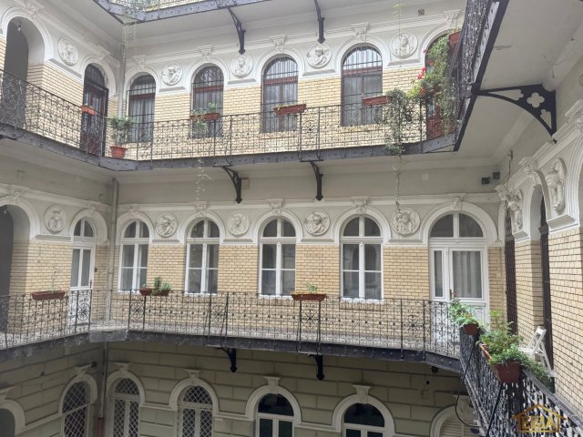 Kiadó téglalakás, albérlet, Budapesten, VI. kerületben
