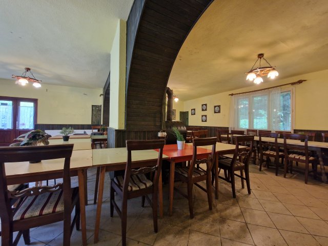 Eladó hotel, Parádon 90 M Ft / költözzbe.hu