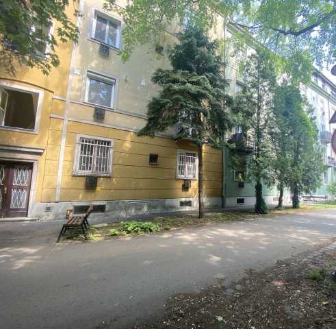 Eladó téglalakás, Békéscsabán 27.9 M Ft, 2 szobás