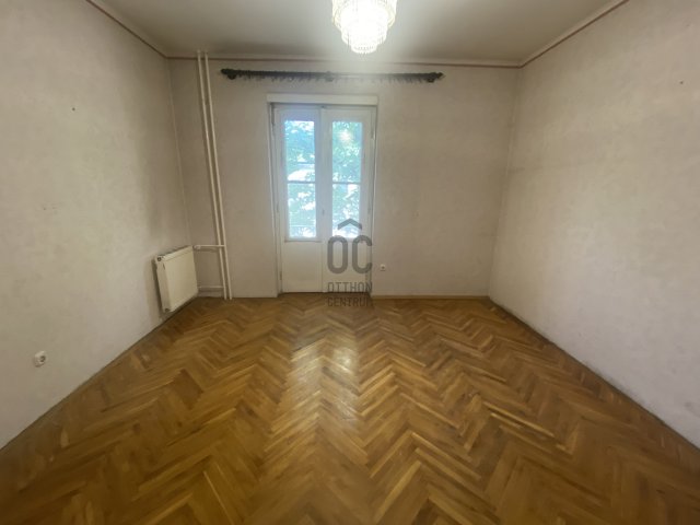 Eladó téglalakás, Dunaújvárosban 20.9 M Ft, 2 szobás
